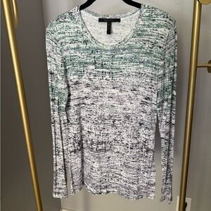 Women's Green and White Knit Top